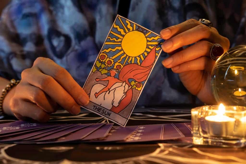 Kako naučiti čitati tarot karte